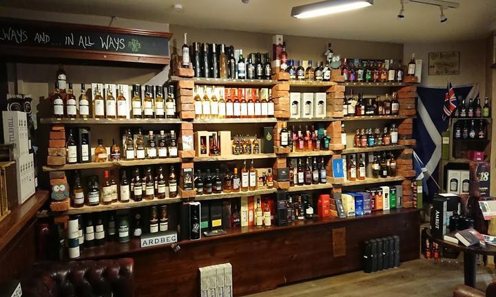 Whiskyblues Store & Pub & Whiskybar